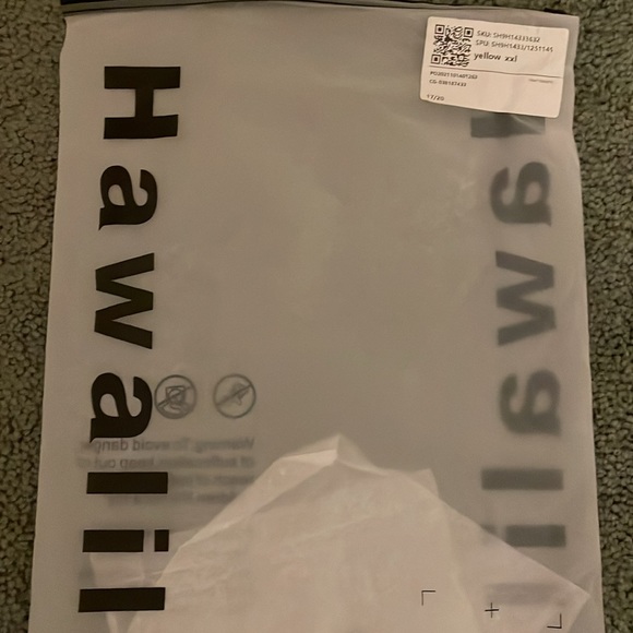 NWT Hawalili short sleeve button down Cool Santa Xmas/Holiday shirt, size 2XL - Picture 13 of 14